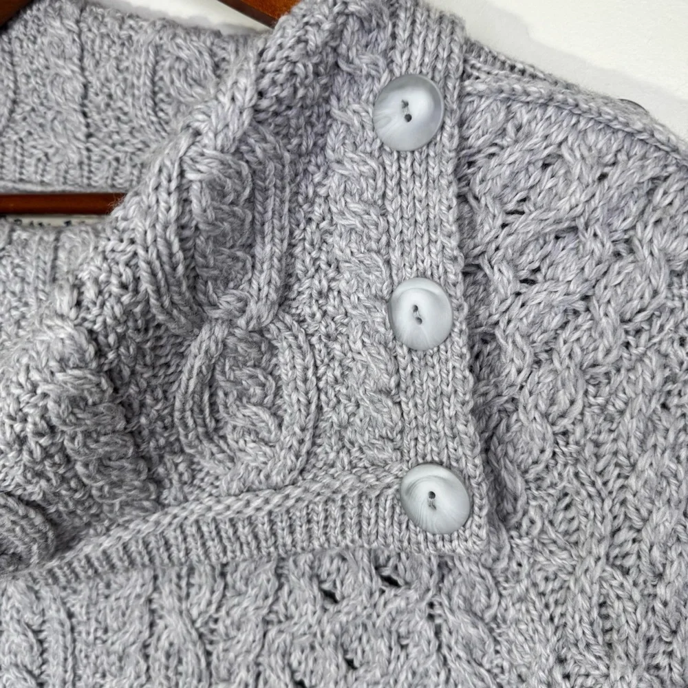 Aran Mor Cowl Button Neck Merino Wool Cable Knit Grey Sweater Size Medium NWT - Picture 7 of 9